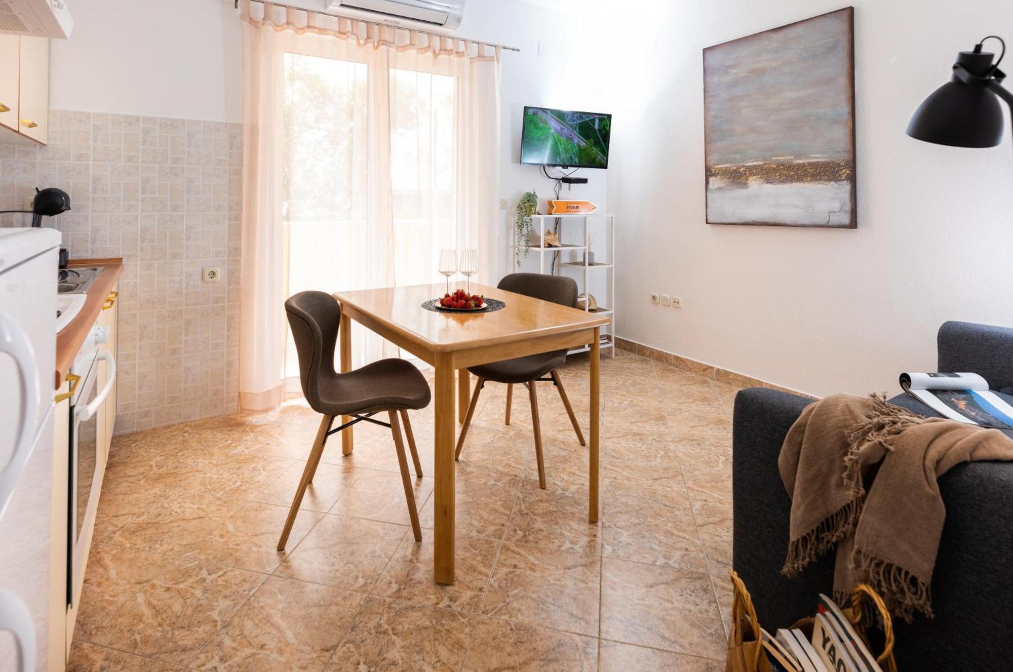 Apartments Sunny Elza Hvar Town Kültér fotó