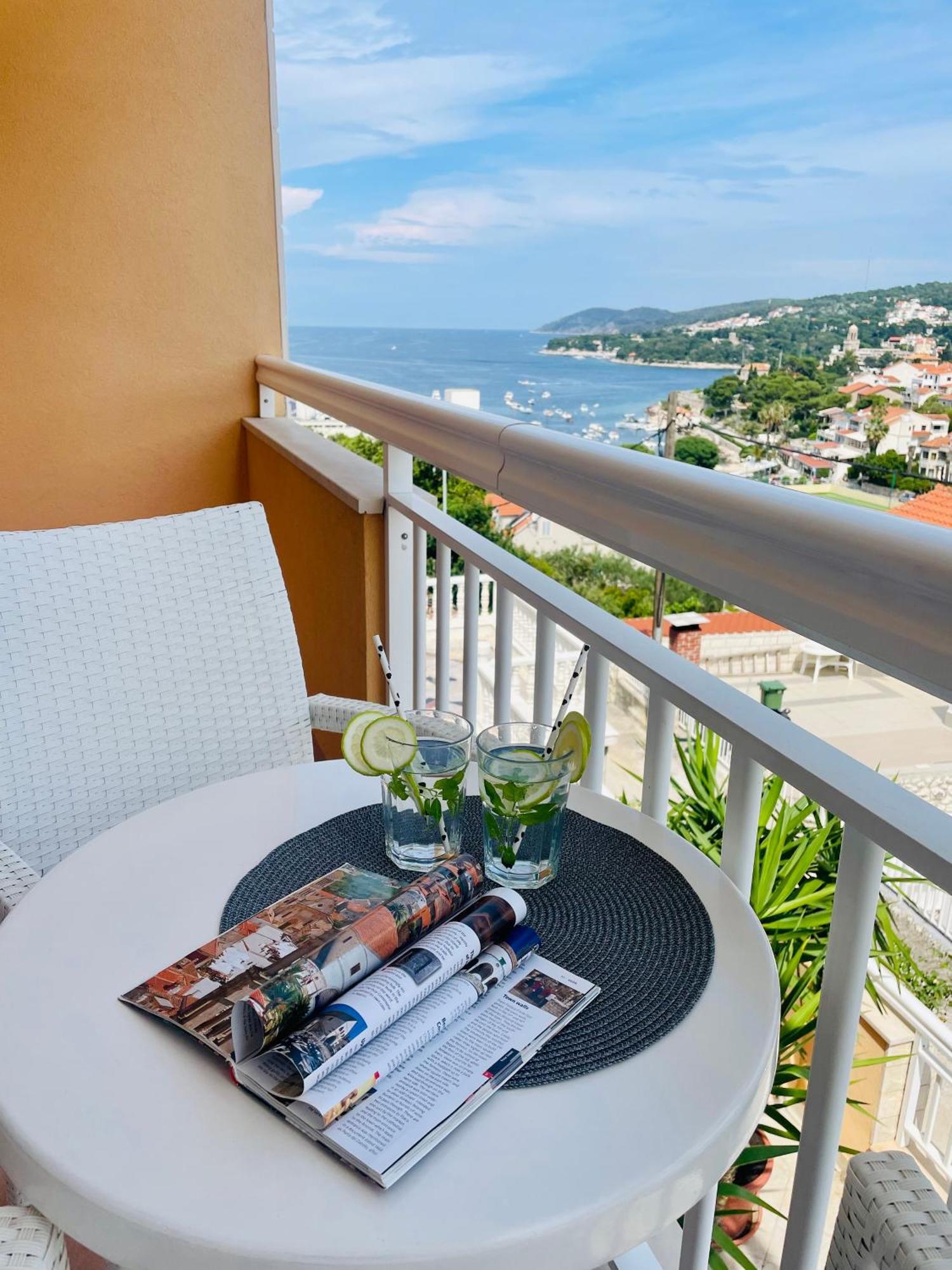 Apartments Sunny Elza Hvar Town Kültér fotó