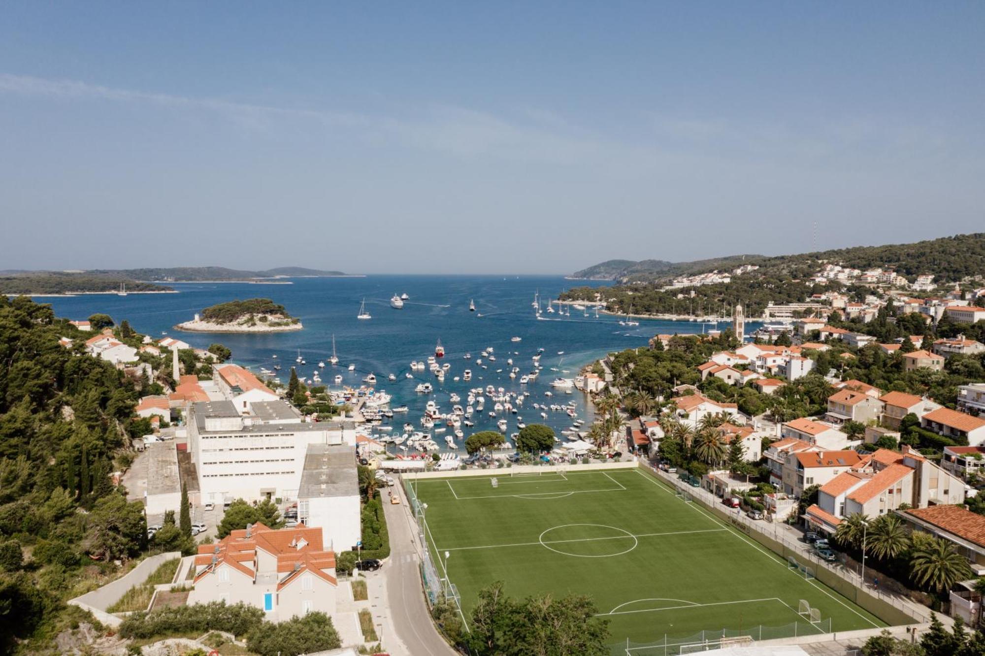 Apartments Sunny Elza Hvar Town Kültér fotó
