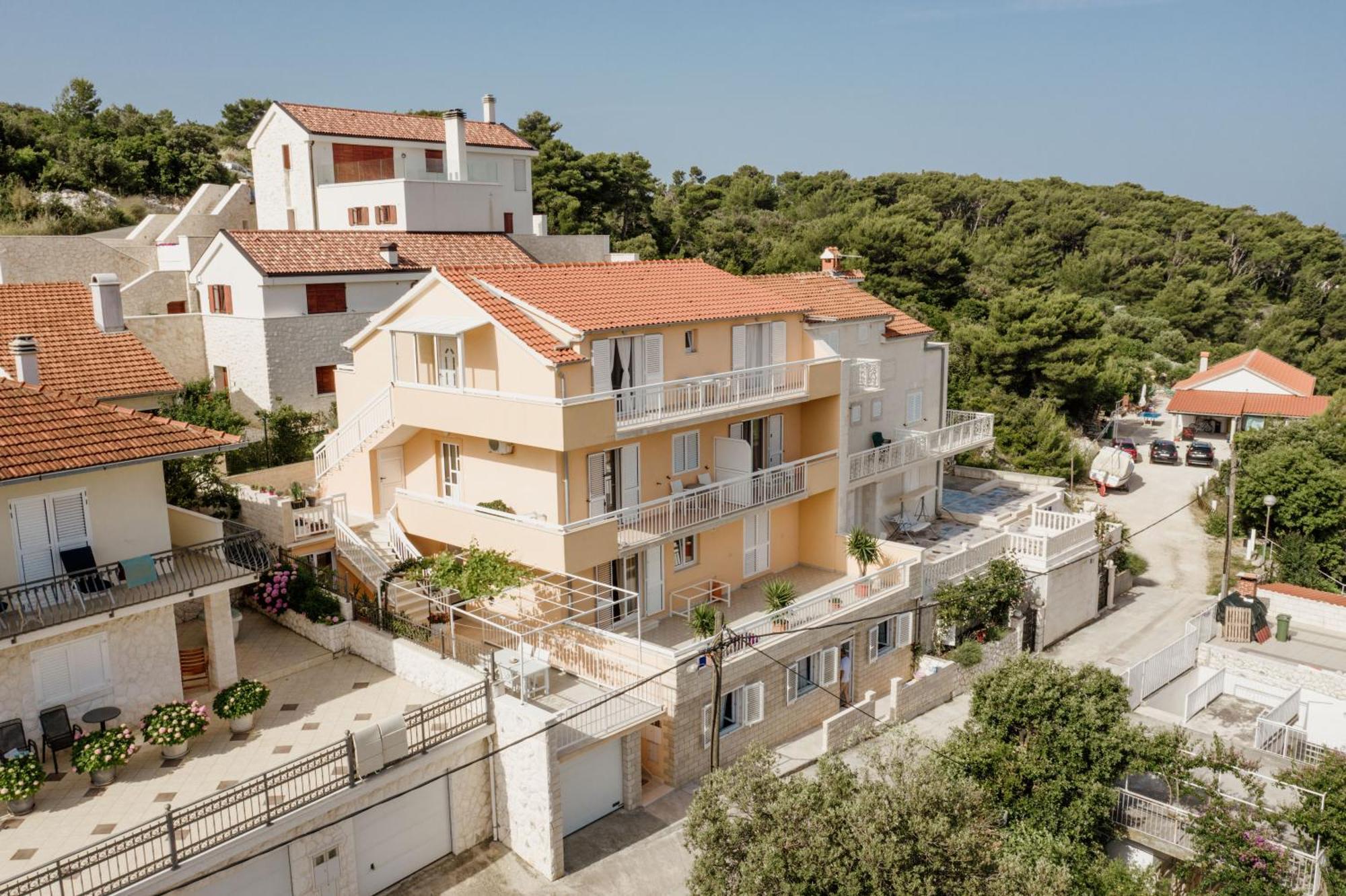 Apartments Sunny Elza Hvar Town Kültér fotó