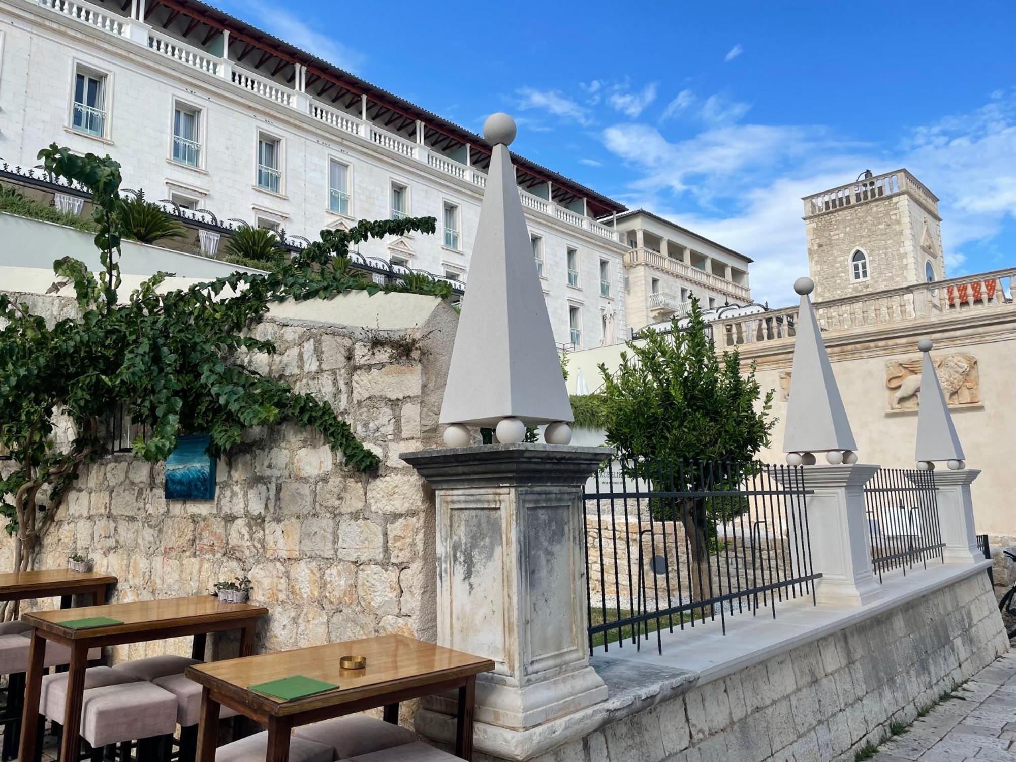 Apartments Sunny Elza Hvar Town Kültér fotó